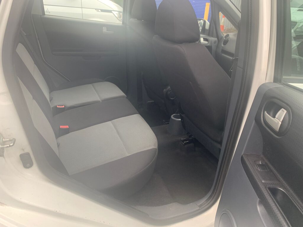 MITSUBISHI COLT 1.3 CZ2 Hatchback